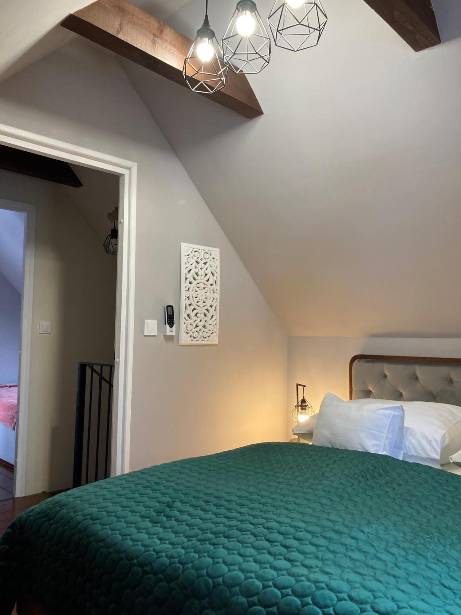 Zsoka Fogadoja Aparthotel Szentantalfa Eksteriør bilde